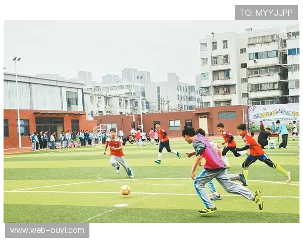 校园足球联赛蓬勃发展，多位小将崭露头角